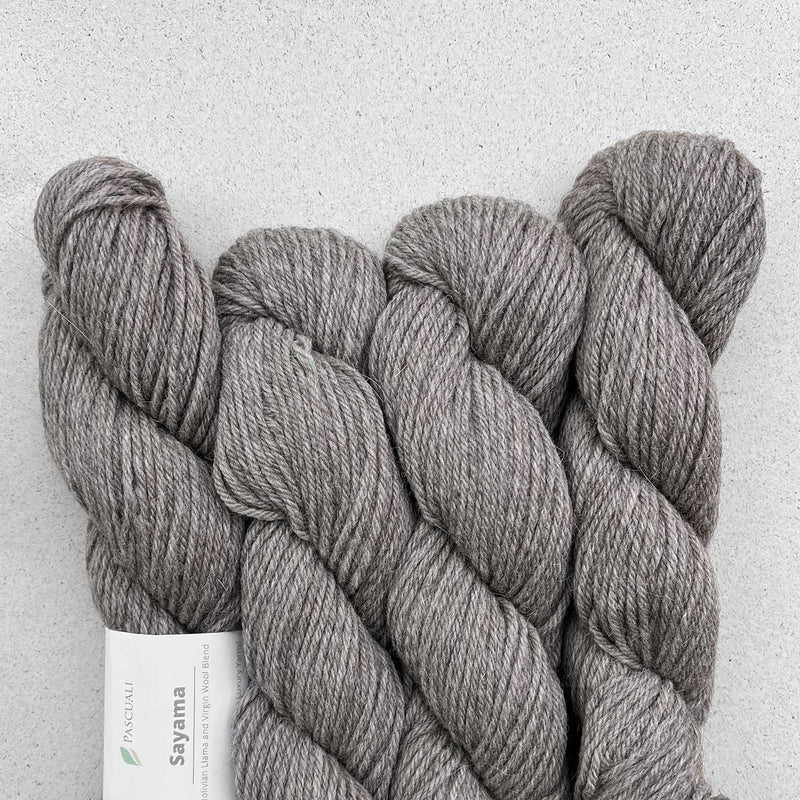 Pascuali Sayama in 313 Greige: Lama-Schurwoll-Garn.