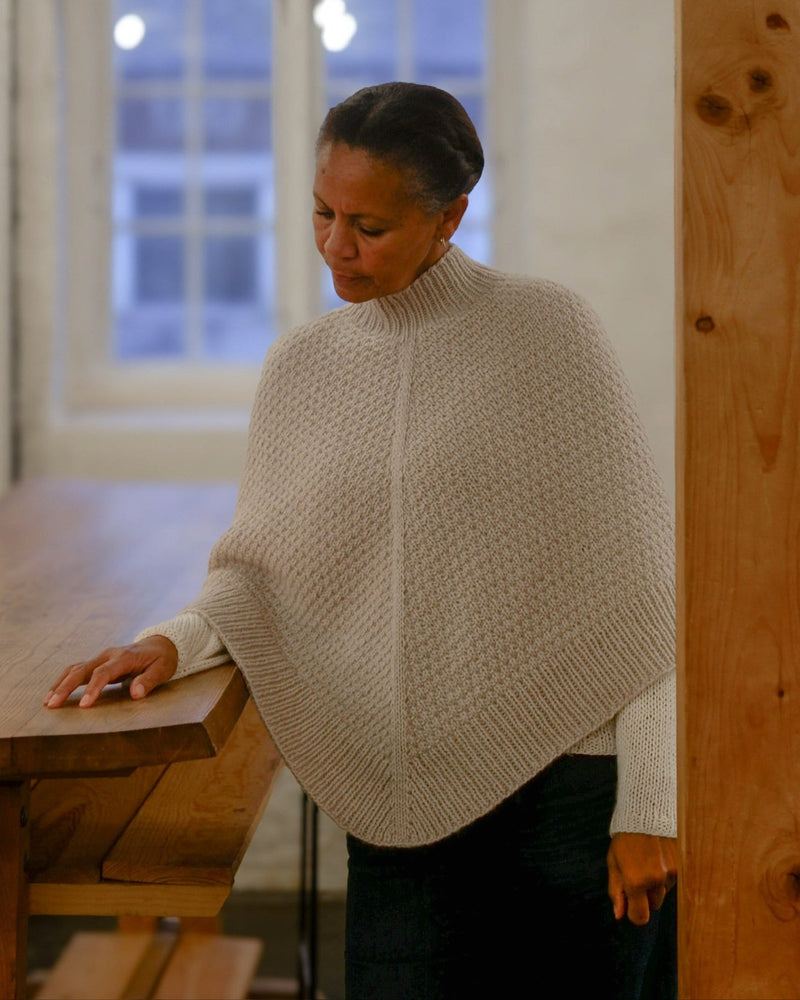 Elvira Poncho – Strickanleitung & Garnpaket
