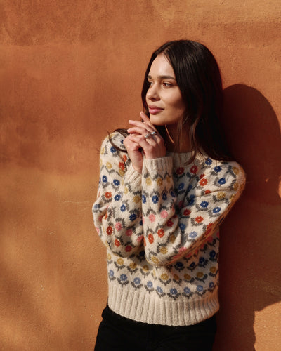 Anemone Sweater – Strickanleitung & Garnpaket für Erwachsene