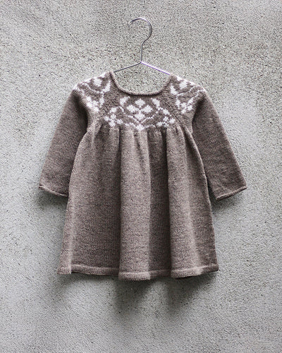 Cornelia Dress – Strickanleitung & Garnpaket