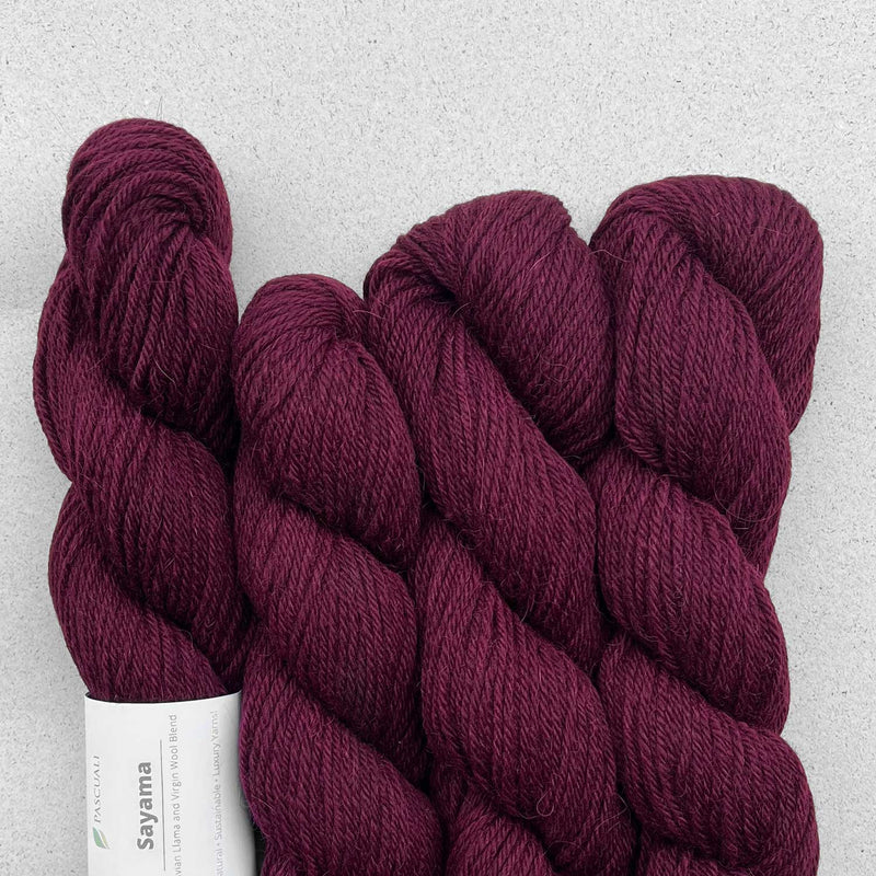 Pascuali Sayama in 300 Bordeaux: Lama-Schurwoll-Garn.