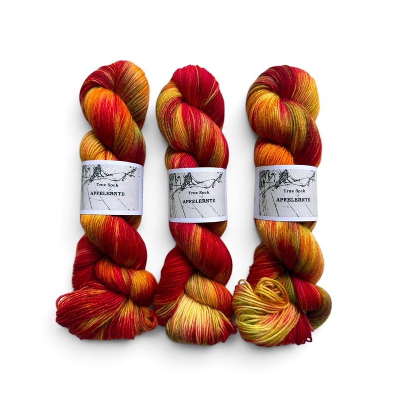 Atelier Franziska Uhl HANDGEFÄRBTE SOCKENWOLLE - TRUE SOCK