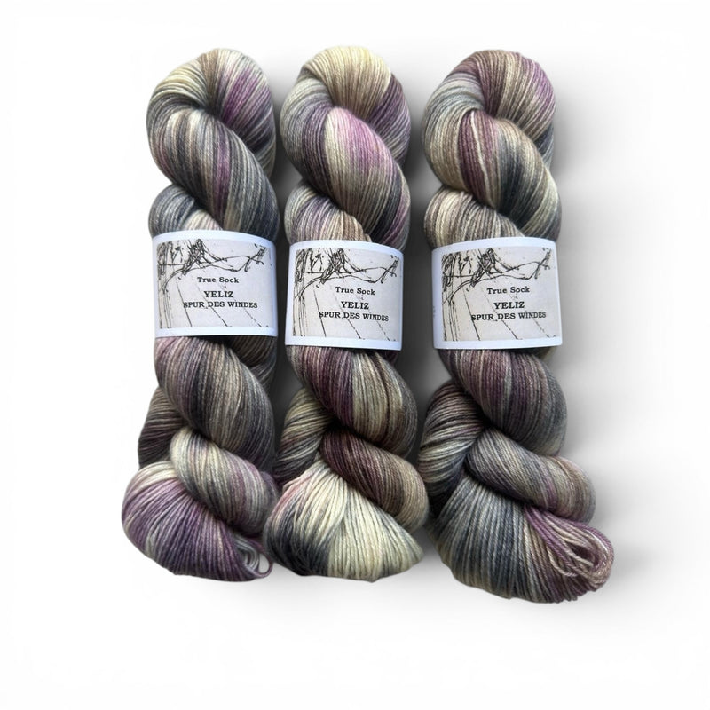 Atelier Franziska Uhl HANDGEFÄRBTE SOCKENWOLLE - TRUE SOCK