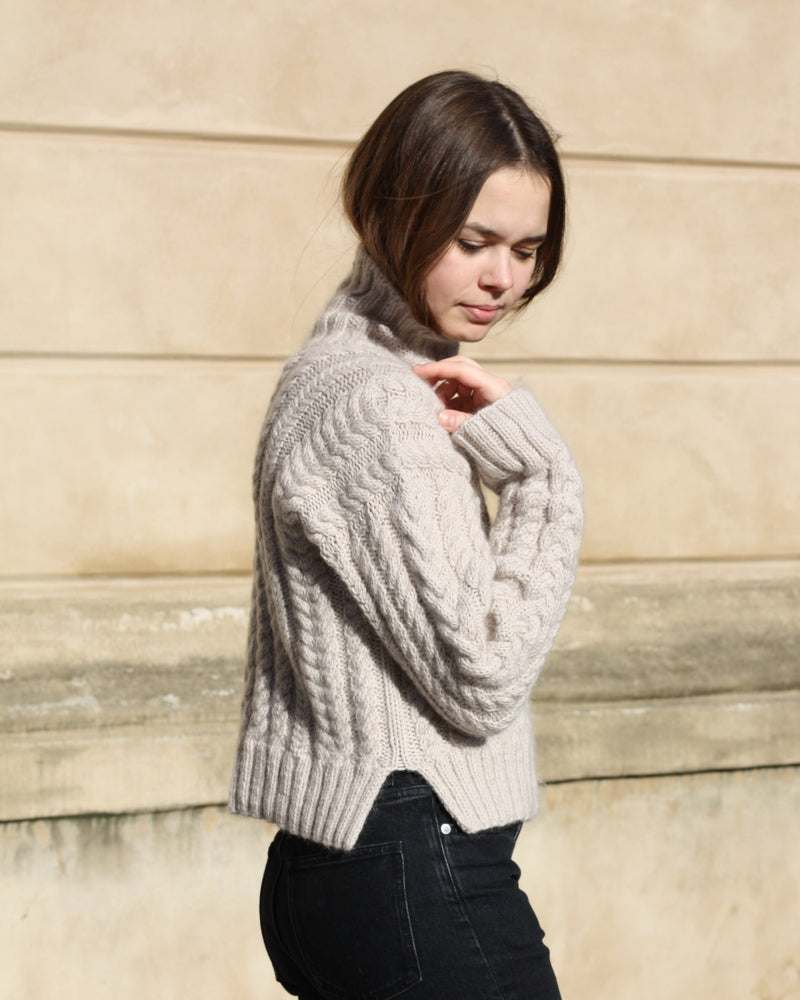 Chunky Cable Sweater – Strickanleitung & Garnpaket - BONIFAKTUR
