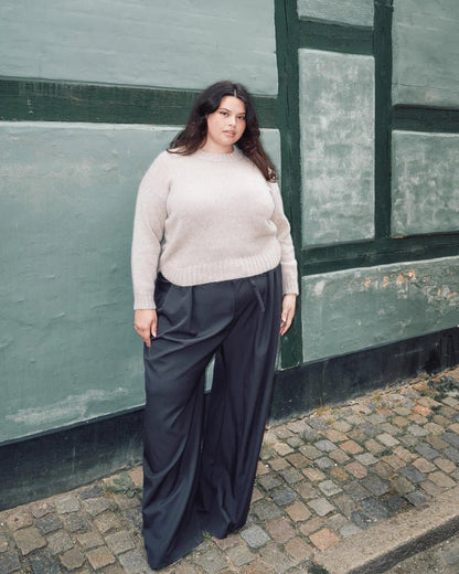 Astrid Sweater – Strickanleitung & Garnpaket - BONIFAKTUR - Kleinste - Astrid Sweater – Strickanleitung & Garnpaket