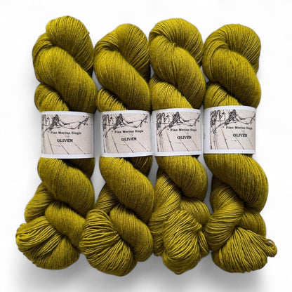 Atelier Franziska Uhl Merino Singles - BONIFAKTUR - Oliven - Atelier Franziska Uhl Atelier Franziska Uhl Merino Singles Oliven