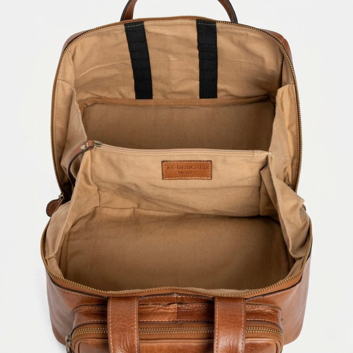 RE:DESIGNED Project 39 - BONIFAKTUR - Taupe - farbe_walnut - and - gold