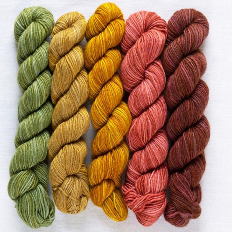 Manos del Uruguay Fino Minis - BONIFAKTUR - 15 Rosaline - Manos del Uruguay Silk Blend Fino Minis - BONIFAKTUR